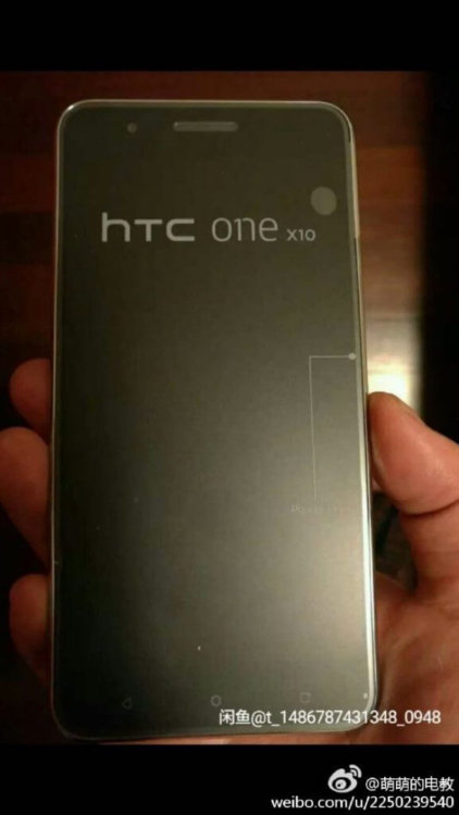 HTC One X10 наконец-то засветился на настоящих фотографиях. Фото.