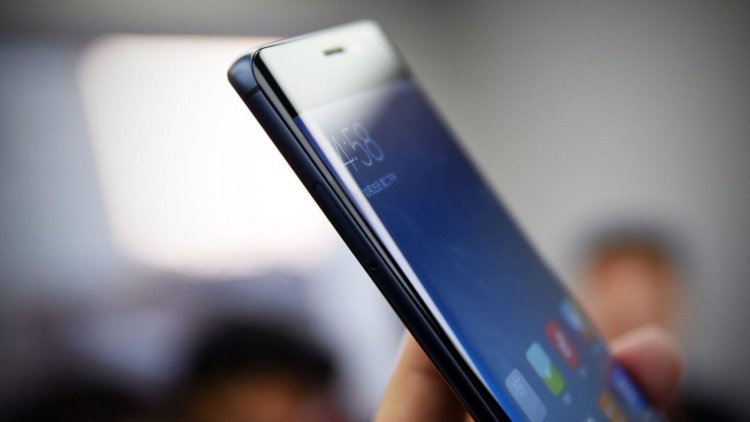 Xiaomi Mi 5C вновь показался на фото. Фото.