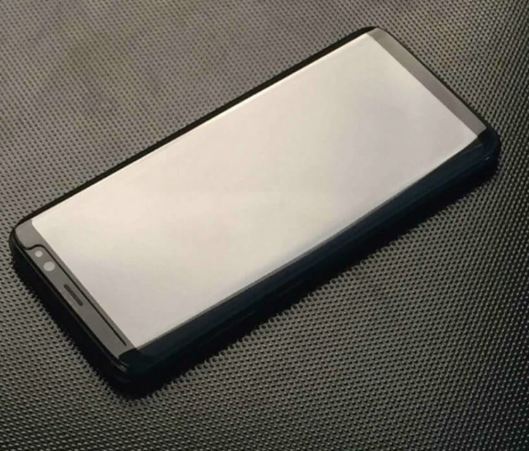 Кнопка для Bixby могла показаться на новом фото Galaxy S8. Фото.