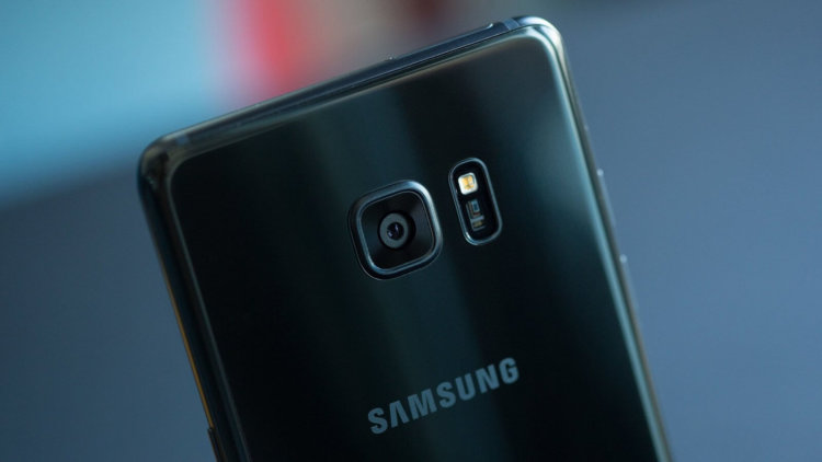 Samsung выпустит Note 8 с 256 ГБ встроенной памяти. Фото.