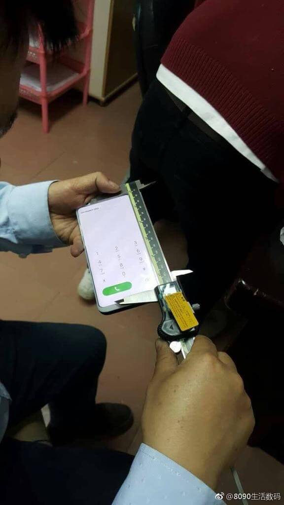 Samsung Galaxy S8 на «живых» фото в белом цвете. Samsung Galaxy S8 на «живых» фото в белом цвете. Фото.