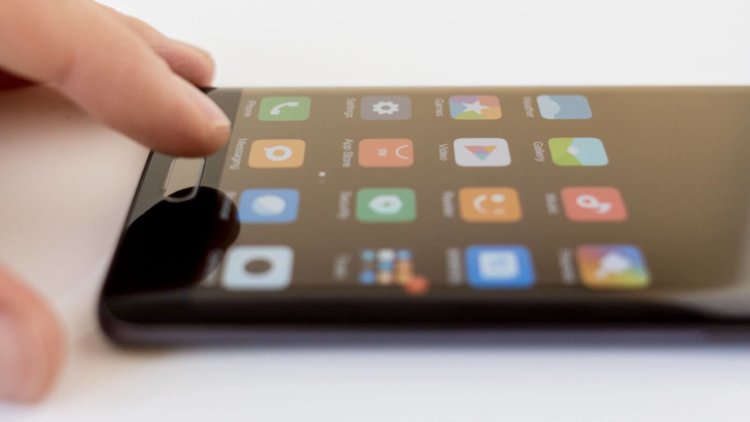 Xiaomi Mi Note 3 могут оснастить 8-гигабайтным ОЗУ и 256-гигабайтным накопителем. Фото.