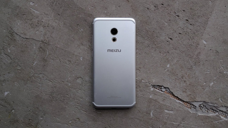 Meizu Pro 7 удивил своей внешностью на рендере. Фото.