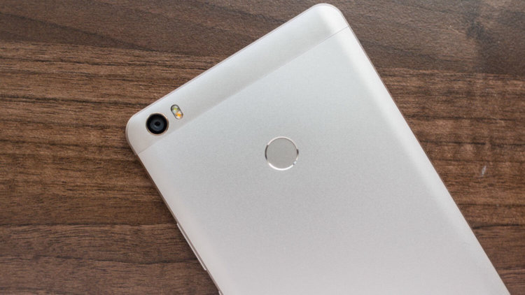 Рендер Xiaomi Mi Max 2 показал обновлённый дизайн смартфона. Фото.