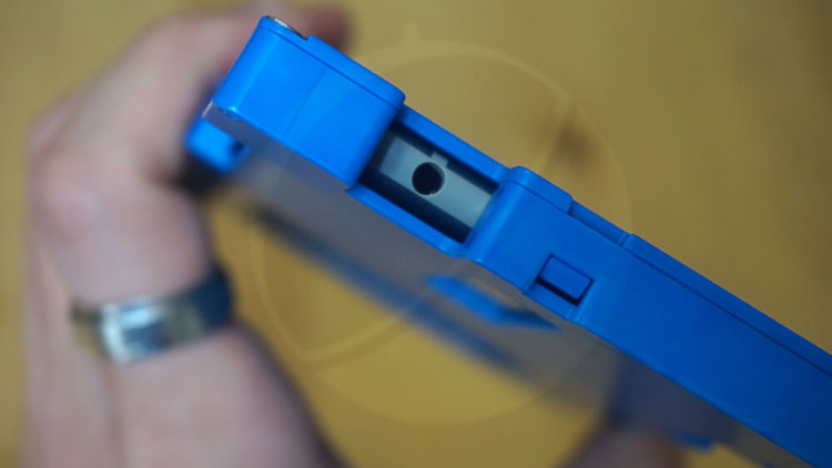 Прототип флагмана Nokia 9 с кнопкой Home и аудиоджеком мог показаться на нескольких фото. Фото.