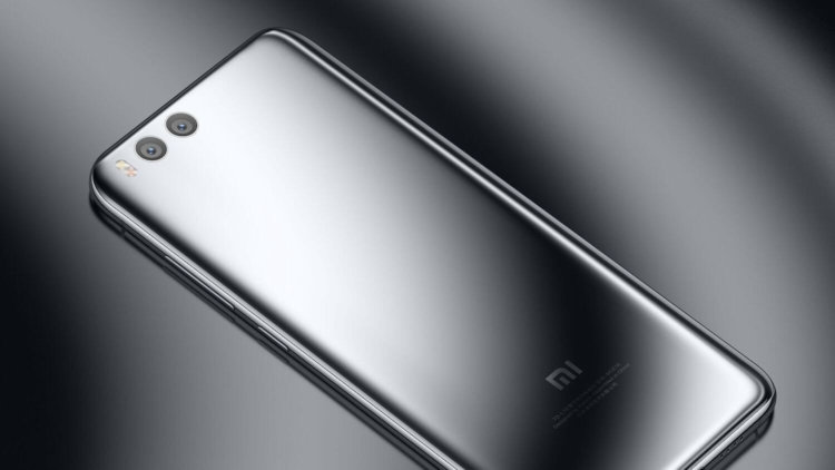 Xiaomi не готова продавать серебристые Mi 6. Фото.