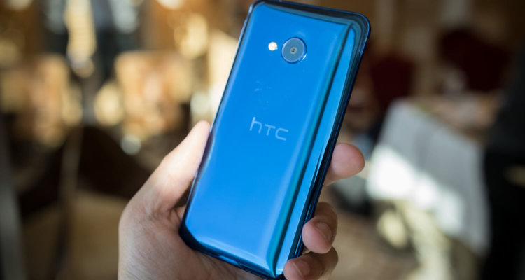 В Сети появились характеристики HTC U. Фото.