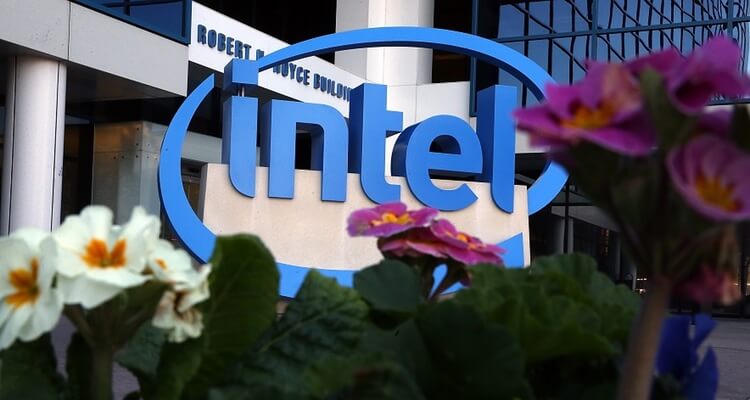 Intel в гневе от сотрудничества Qualcomm и Microsoft.. Фото.