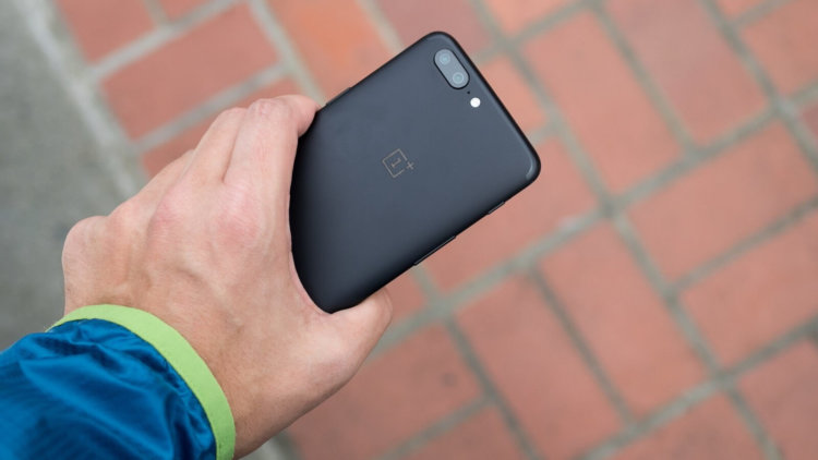 Что потребители думают о OnePlus 5 после его релиза? Фото.