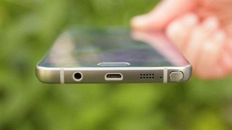 Худшие решения производителей Android-смартфонов. Перо в Galaxy Note 5. Фото.