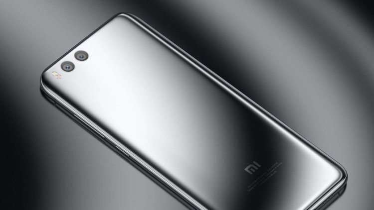 Xiaomi подготовила к продаже всего 100 серебристых Mi 6. Фото.