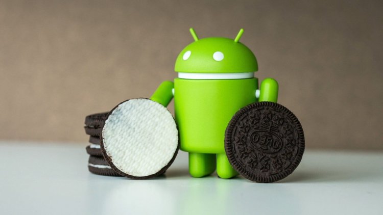 Google назвала производителей, чьи смартфоны обновятся до Android Oreo раньше других. Фото.