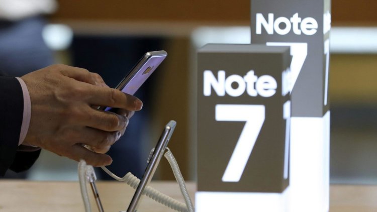 Потребители ждут Galaxy Note 8 больше, чем новый iPhone. Фото.