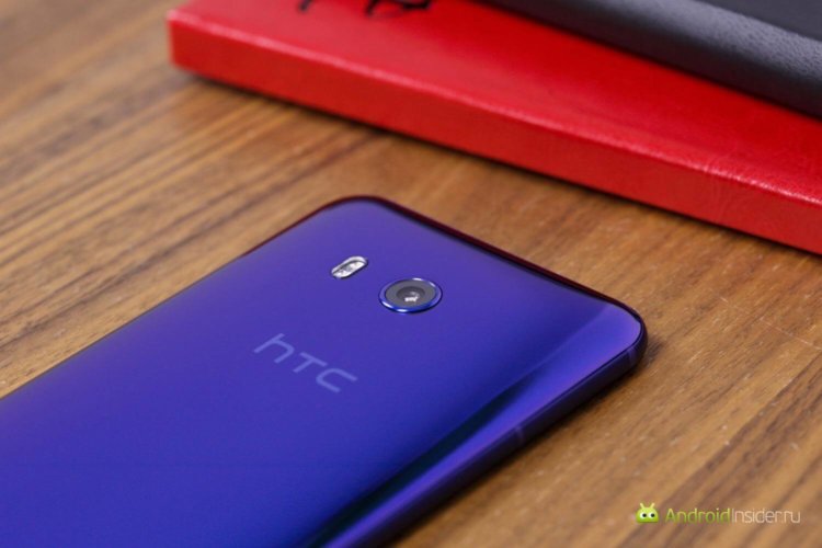 Видеообзор: HTC U11 — сожми его покрепче! Фото.