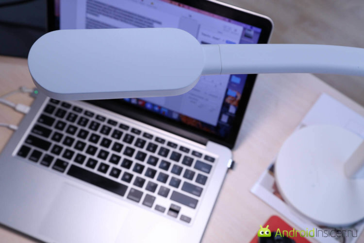 Заряжай ее полностью: настольная лампа Xiaomi Yeelight Table Lamp. Фото.