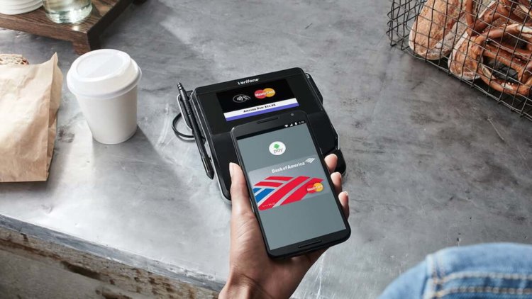 Android Pay поддерживает больше тысячи финансовых учреждений. Фото.