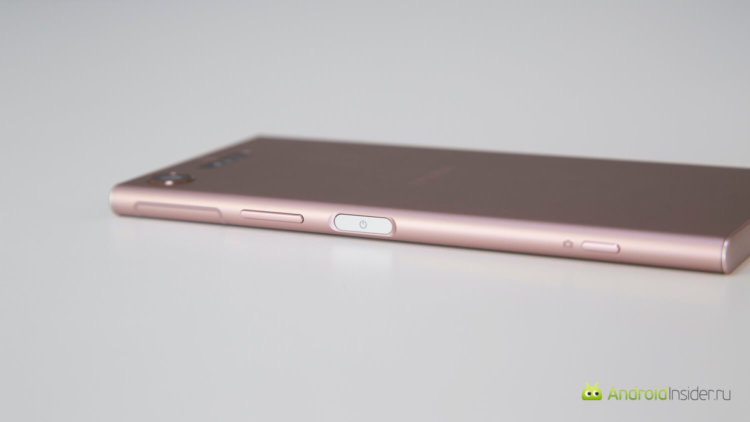 Видеообзор: Sony Xperia XZ1 — почти как Premium, но чуть-чуть попроще. Что еще там есть? Видеообзор: Sony Xperia XZ1 — почти как Premium, но чуть-чуть попроще. Что еще там есть? Фото.