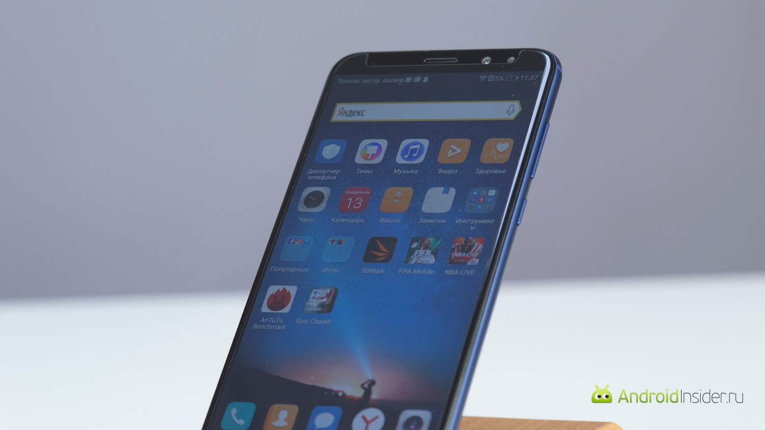 Видеообзор: Huawei Nova 2i — на пути к Nova 3. Новый большой экран. Фото.