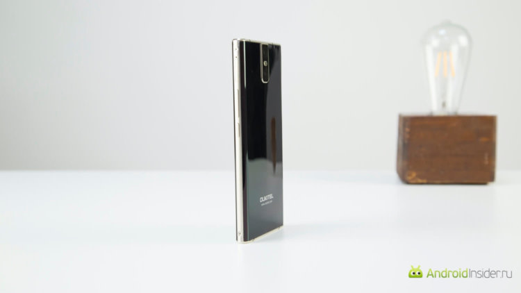 Видеообзор: OUKITEL K3 — большой аккумулятор в большом корпусе. Внешний вид и комплект. Видеообзор: OUKITEL K3 — большой аккумулятор в большом корпусе. Внешний вид и комплект. Фото.