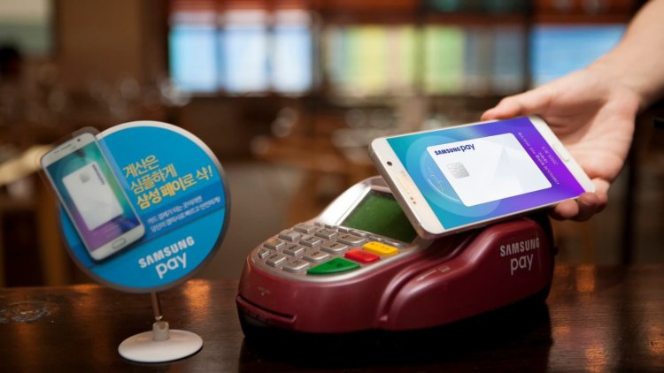 Samsung Pay подвергает опасности платежные данные пользователей. Фото.