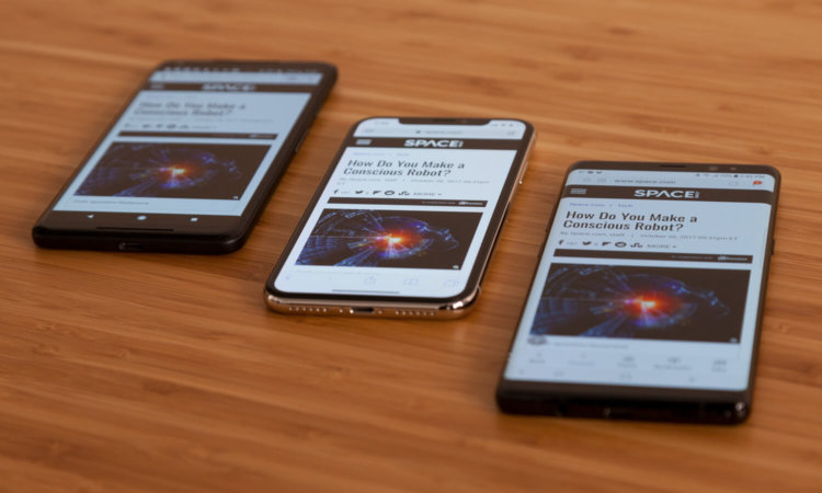 Экран Samsung Galaxy Note 8 уступает экрану iPhone X? Фото.