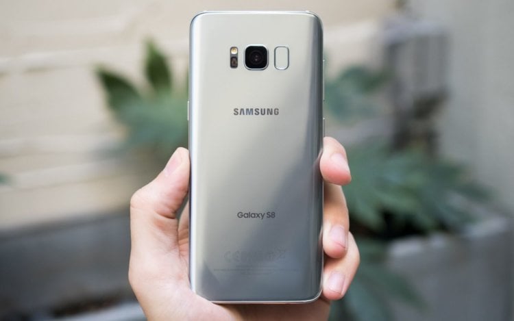 Стали известны характеристики Galaxy S9. Фото.