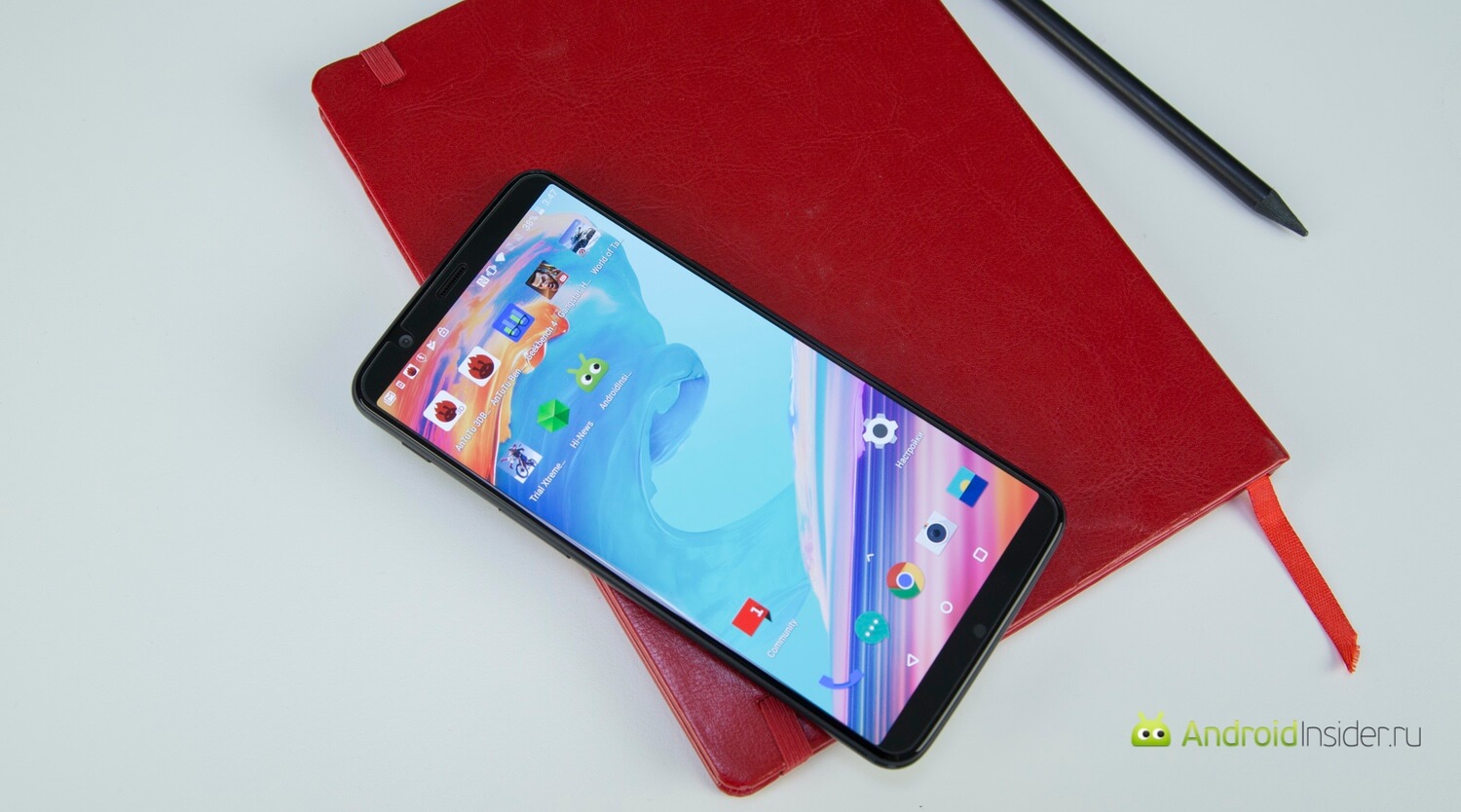 Видеообзор: OnePlus 5T — почти отличный смартфон! Пара слов об экране. Фото.