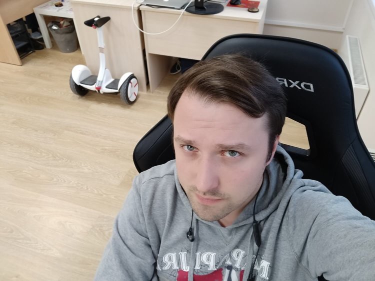 Видеообзор: OnePlus 5T — почти отличный смартфон! Близкая к отличной камера. Фото.