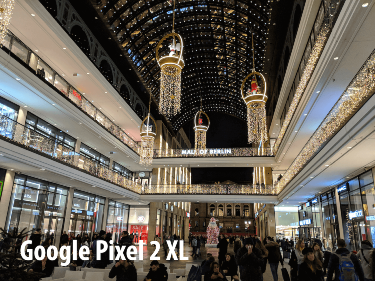 Видеообзор: Сравнение камер Google Pixel 2 и iPhone X. Сравнение камер. Фото.