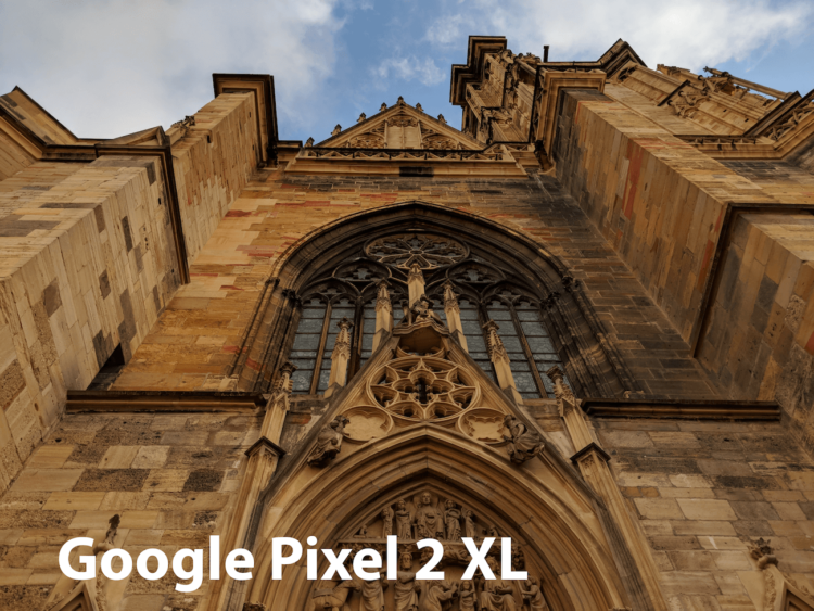 Видеообзор: Сравнение камер Google Pixel 2 и iPhone X. Сравнение камер. Фото.