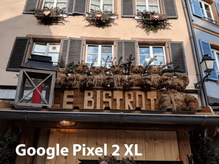 Видеообзор: Сравнение камер Google Pixel 2 и iPhone X. Сравнение камер. Фото.