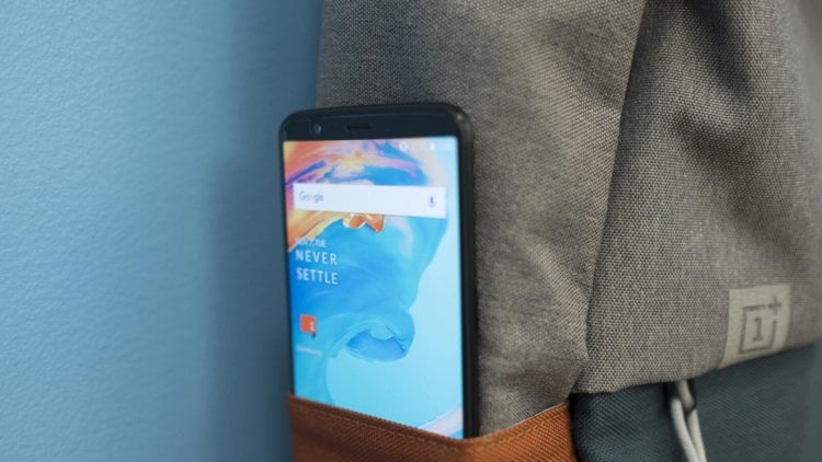 OnePlus выпустила приложение для переноса данных с другого смартфона. Фото.