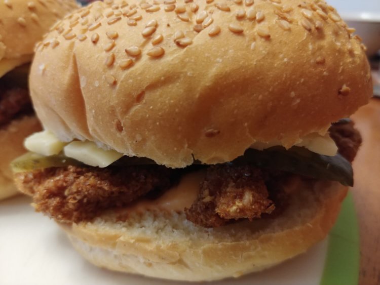 Видеообзор: LG V30 — тонкости ценообразования от LG. Видеообзор: LG V30 — тонкости ценообразования от LG. Фото.