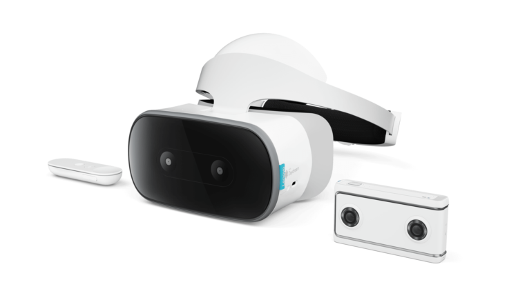 CES 2018: Lenovo совместно с Google представила автономный VR-шлем Mirage Solo. Фото.