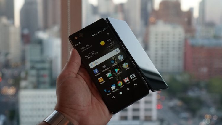 ZTE планирует релиз гибкого смартфона для конкуренции с Galaxy X от Samsung. Фото.