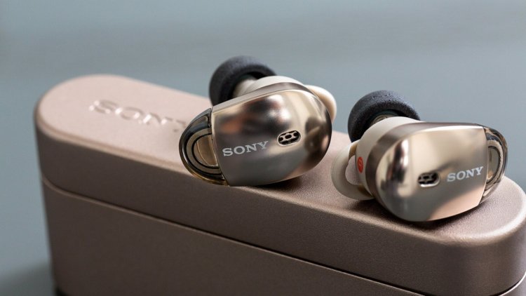Sony представила беспроводные наушники для конкуренции с AirPods и Gear IconX. Фото.