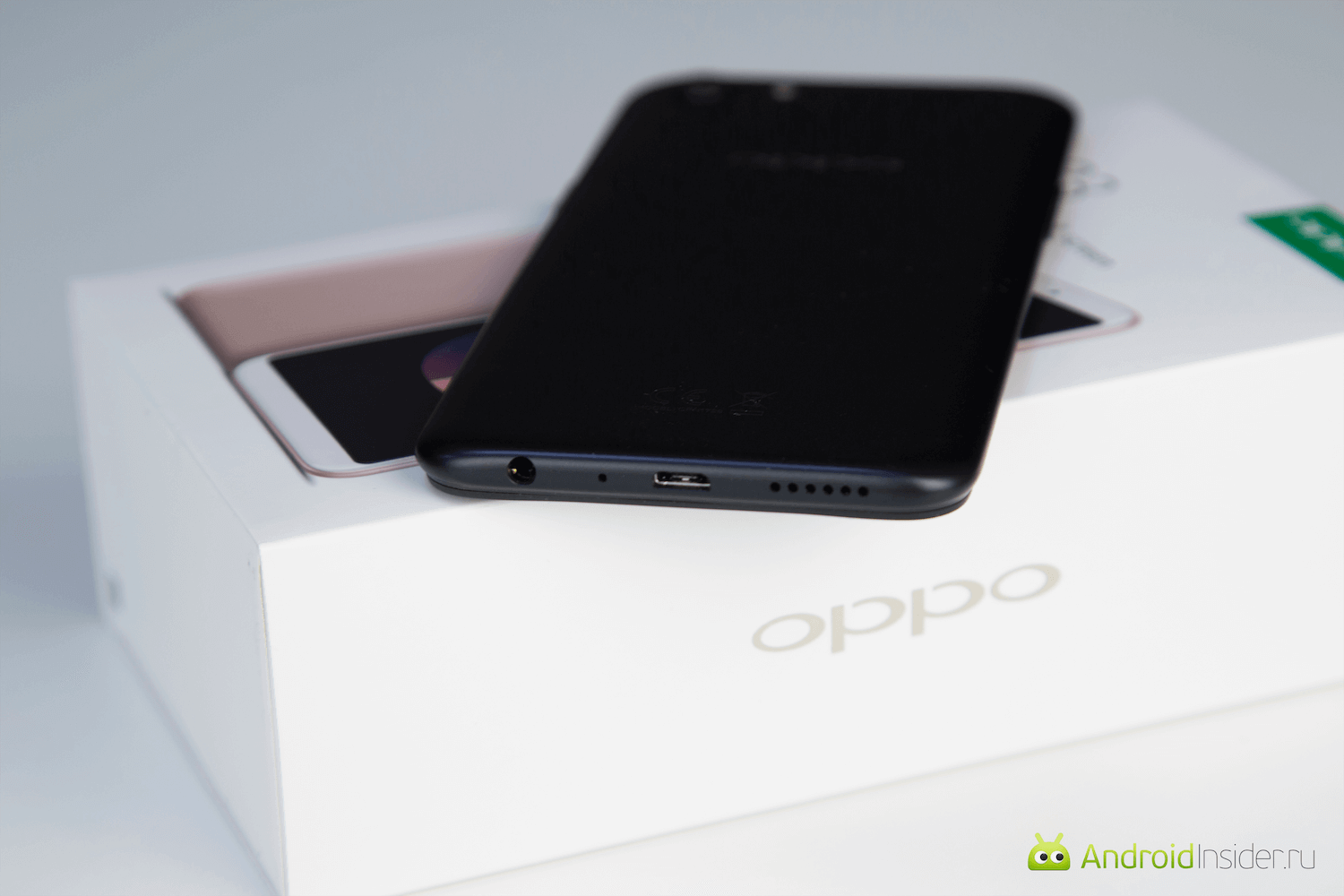 Видеообзор: Oppo A83 — максимально противоречивый смартфон. Фото.