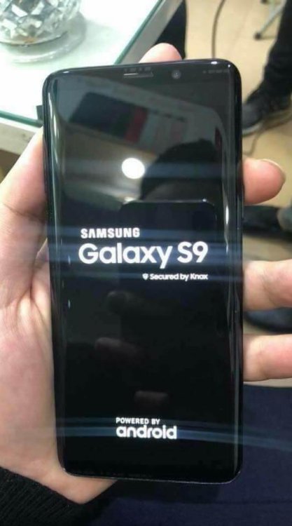 Galaxy S9 показали на реальных фотографиях. Фото.