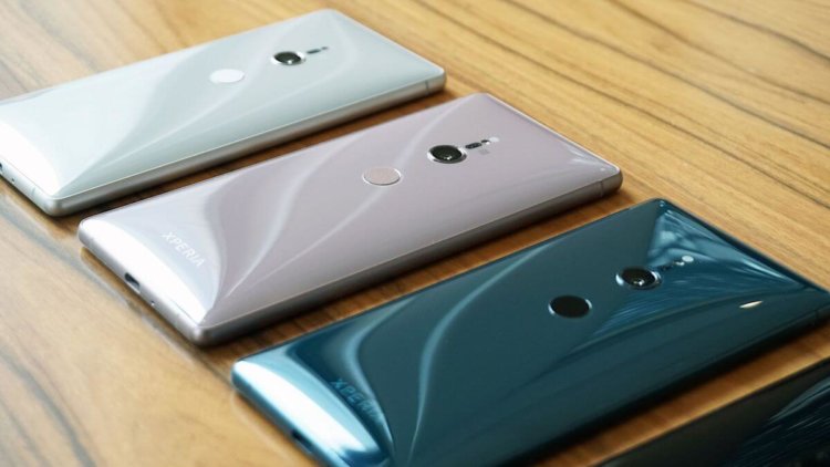 Топ-8 смартфонов со стереодинамиками (2018). Sony Xperia XZ2, XZ2 Compact и XZ2 Premium. Фото.