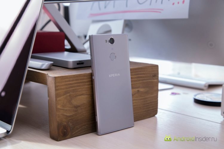 Видеообзор: Sony XA2 — достойный член своего семейства. Видеообзор: Sony XA2 — достойный член своего семейства. Фото.