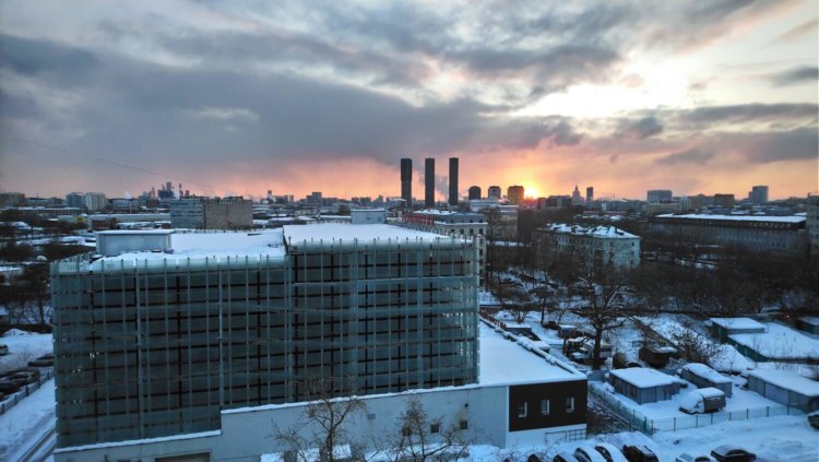 Видеообзор: Sony XA2 — достойный член своего семейства. Камера. Видеообзор: Sony XA2 — достойный член своего семейства. Камера. Фото.