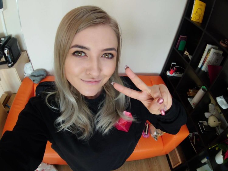 Видеообзор: Sony XA2 — достойный член своего семейства. Камера. Видеообзор: Sony XA2 — достойный член своего семейства. Камера. Фото.