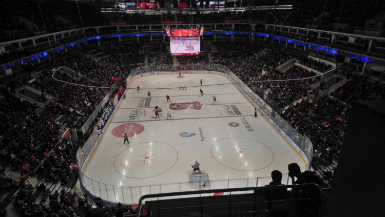 Видеообзор: Sony XA2 — достойный член своего семейства. Камера. Видеообзор: Sony XA2 — достойный член своего семейства. Камера. Фото.