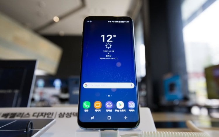 Топ-8 смартфонов со стереодинамиками (2018). Samsung Galaxy S9 и S9+. Фото.