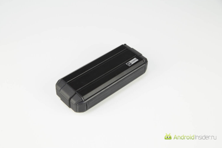 #Видеообзор: новые способы слушать музыку без проводов. Строгая и надежная. Фото.