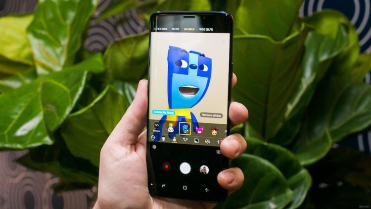 Почему AR Emoji Galaxy S9 проигрывают Animoji iPhone X. Фото.