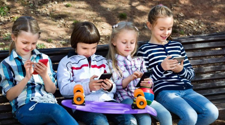 Тысячи приложений из Google Play шпионят за вашими детьми. Фото.