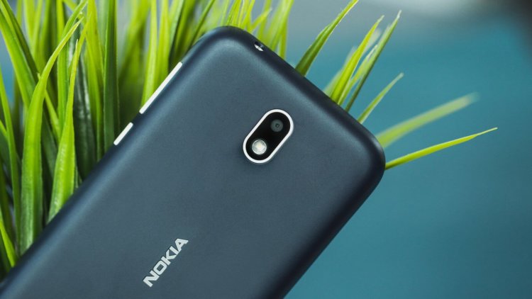 Самый дешевый смартфон Nokia приехал в Россию. Фото.