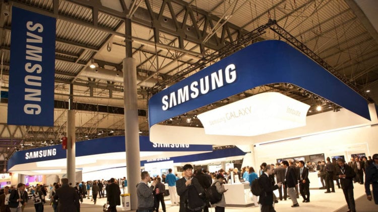 Какая батарея будет в складном смартфоне Samsung? Фото.