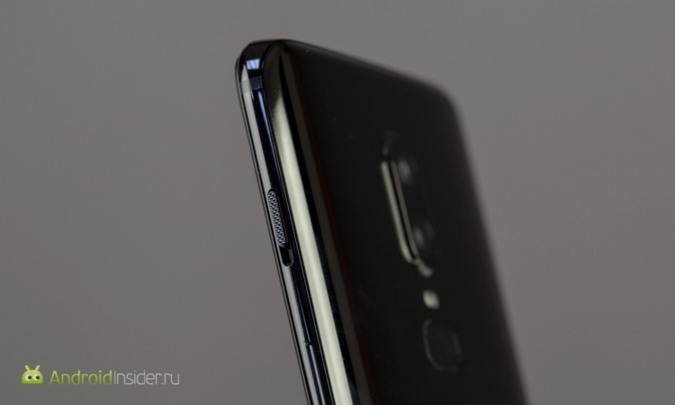Показана внешность OnePlus 6T. Фото.
